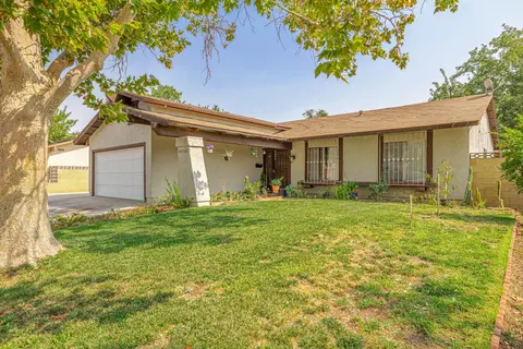 44246 Tabler St, Lancaster, CA 93535 photo 3