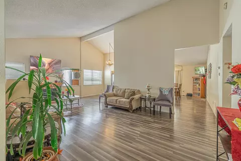 44246 Tabler St, Lancaster, CA 93535 photo 4