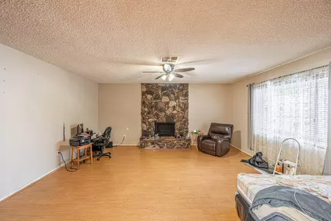 4522 Quartz Hill Rd, Quartz Hill, CA 93536 photo 9