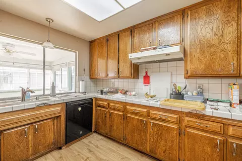 4522 Quartz Hill Rd, Quartz Hill, CA 93536 photo 14