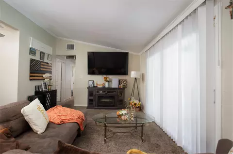 402 Lingard St E, Lancaster, CA 93535 photo 18
