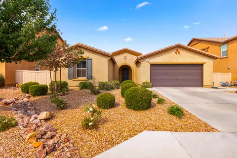3635 Topaz Ln, Lancaster, CA 93535 photo 1