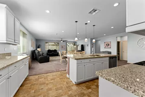 45005 43rd St W, Lancaster, CA 93536 photo 10