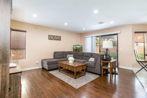 44226 Soft Ave, Lancaster, CA 93536 photo 3
