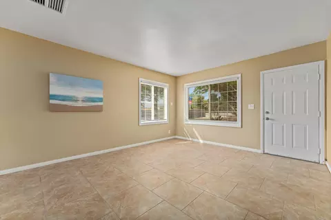43002 45th St W, Lancaster, CA 93536 photo 4