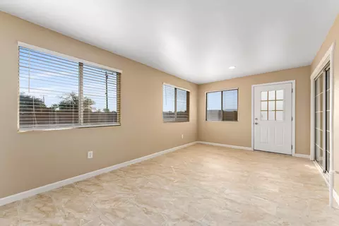 43002 45th St W, Lancaster, CA 93536 photo 10