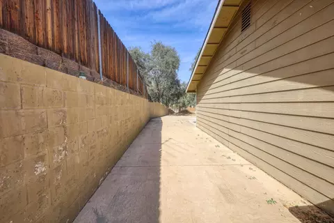 21201 Carriage Dr, Tehachapi, CA 93561 photo 34