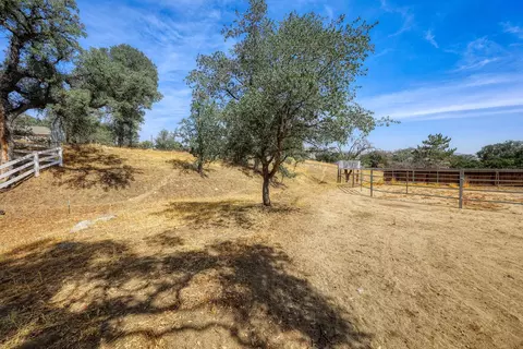 21201 Carriage Dr, Tehachapi, CA 93561 photo 39