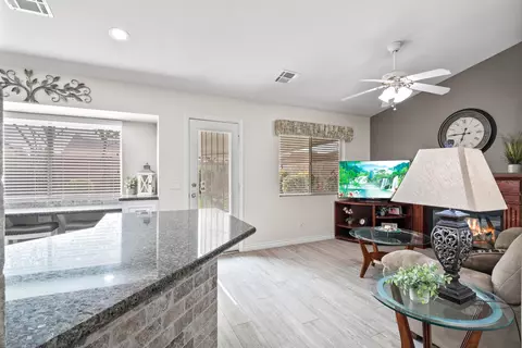 40388 Argyle Ln, Palmdale, CA 93551 photo 11