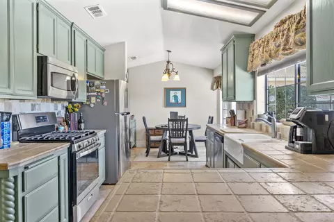 22810 Westwood Blvd, Tehachapi, CA 93561 photo 11