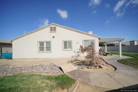 1227 Miranda Ct, Tehachapi, CA 93561 photo 10