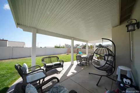 1227 Miranda Ct, Tehachapi, CA 93561 photo 18