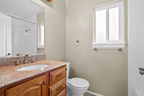 5632 Crest Dr, Palmdale, CA 93551 photo 21