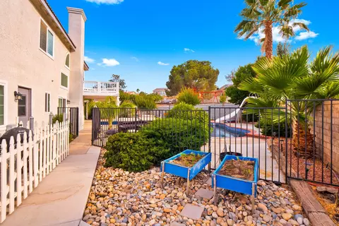 5632 Crest Dr, Palmdale, CA 93551 photo 39