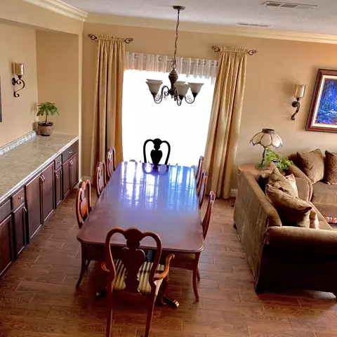 117 Brentwood Dr, Tehachapi, CA 93561 photo 4