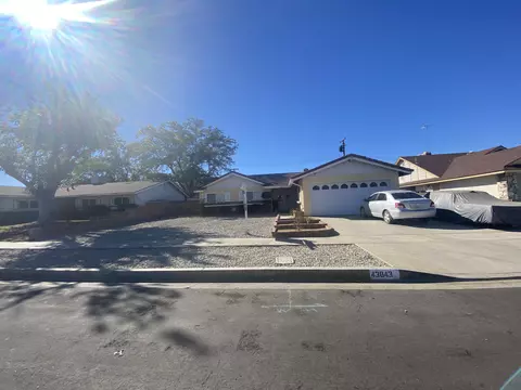 43843 Cedar Ave, Lancaster, CA 93534 photo 2