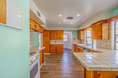 44527 Lowtree Ave, Lancaster, CA 93534 photo 6