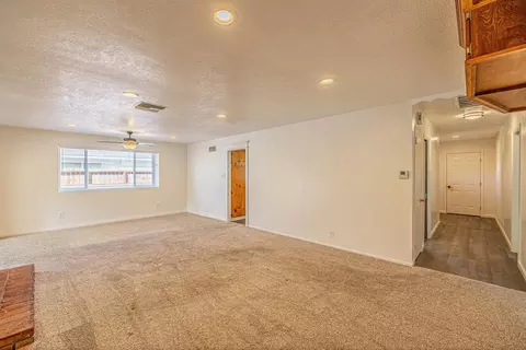 44527 Lowtree Ave, Lancaster, CA 93534 photo 14