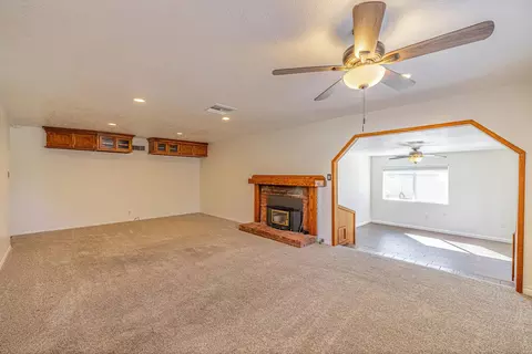 44527 Lowtree Ave, Lancaster, CA 93534 photo 12