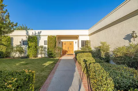 42873 Normandy Ln, Lancaster, CA 93536 photo 2