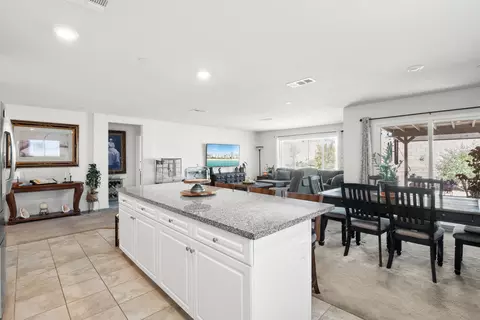 3637 Garnet Ln, Lancaster, CA 93535 photo 12