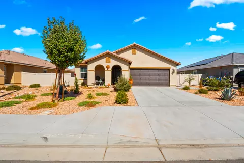3637 Garnet Ln, Lancaster, CA 93535 photo 4