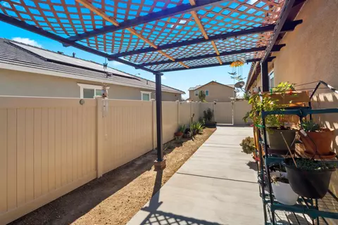 3637 Garnet Ln, Lancaster, CA 93535 photo 27