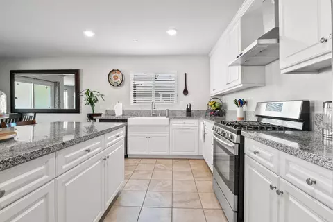 3637 Garnet Ln, Lancaster, CA 93535 photo 11