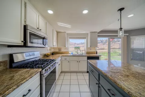 3034 Hampton Rd, Palmdale, CA 93551 photo 18