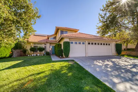 3034 Hampton Rd, Palmdale, CA 93551 photo 2