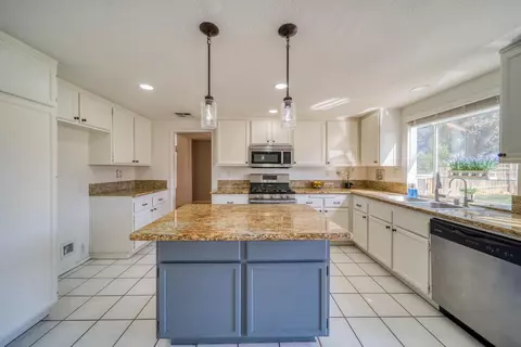 3034 Hampton Rd, Palmdale, CA 93551 photo 15