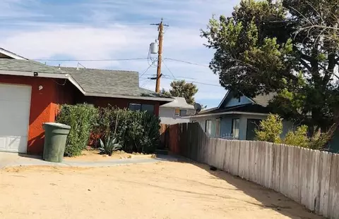 15912 Koch St, Mojave, CA 93501 photo 3