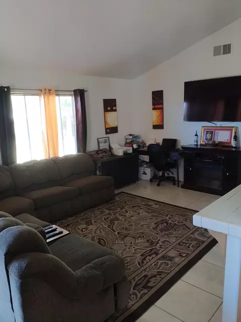 44239 Sancroft Ave, Lancaster, CA 93535 photo 5