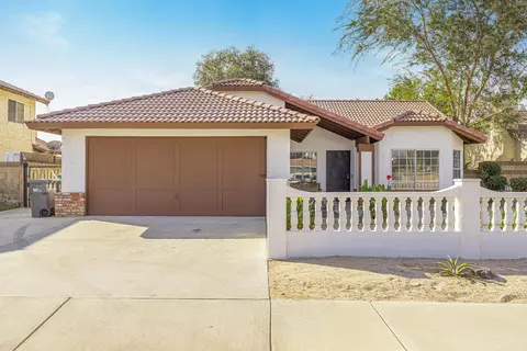 628 Avenue J10 E, Lancaster, CA 93535 photo 1