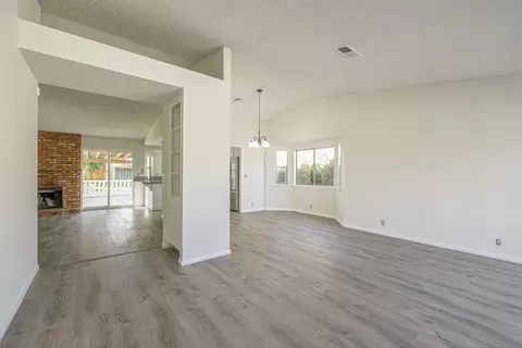 628 Avenue J10 E, Lancaster, CA 93535 photo 5