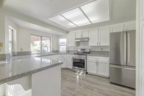 628 Avenue J10 E, Lancaster, CA 93535 photo 9