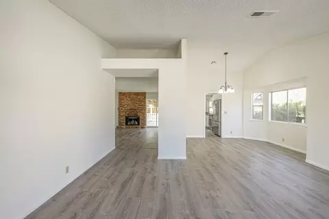 628 Avenue J10 E, Lancaster, CA 93535 photo 4
