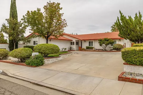 42954 Sachs Dr, Lancaster, CA 93536 photo 1