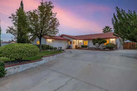 42954 Sachs Dr, Lancaster, CA 93536 photo 3