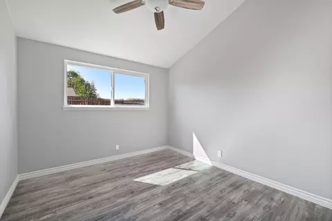 428 Avenue J4 E, Lancaster, CA 93535 photo 8