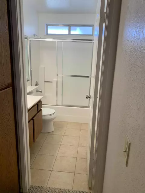 2803 Calandri Ln, Lancaster, CA 93536 photo 8