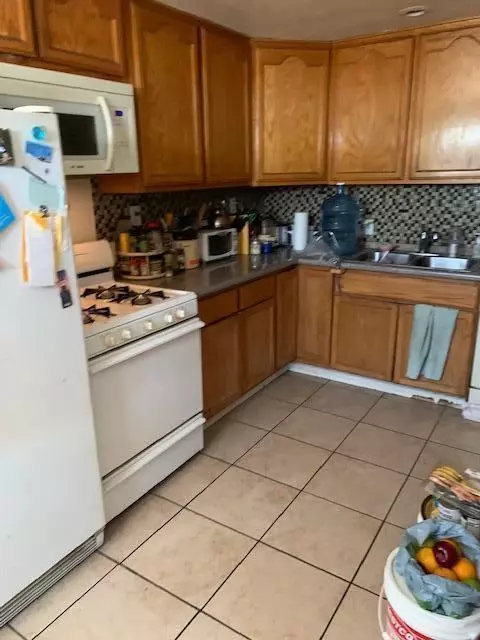 45234 Kingtree Ave, Lancaster, CA 93534 photo 3