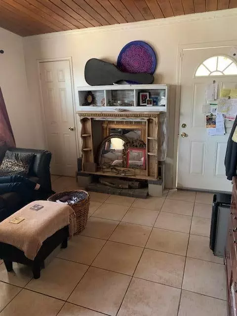 45234 Kingtree Ave, Lancaster, CA 93534 photo 5