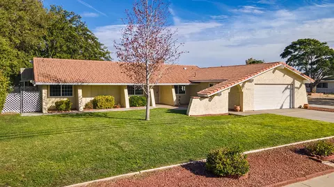 43530 7th St E, Lancaster, CA 93535 photo 3