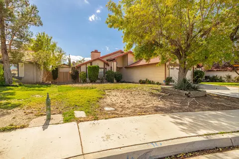 1620 Crestview Ct, Lancaster, CA 93535 photo 4