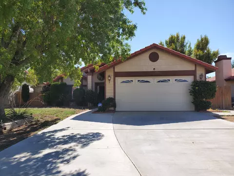 1620 Crestview Ct, Lancaster, CA 93535 photo 1