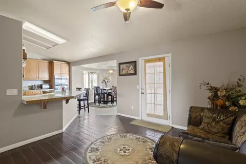 14962 Ranchero Rd, Hesperia, CA 92345 photo 11