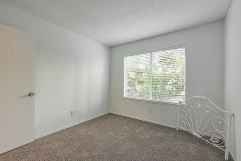 1036 Caperton St, Lancaster, CA 93535 photo 41