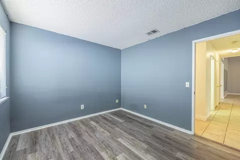 44202 Olympus Dr, Lancaster, CA 93536 photo 27