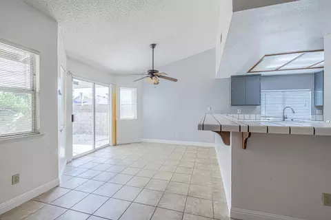 44202 Olympus Dr, Lancaster, CA 93536 photo 14